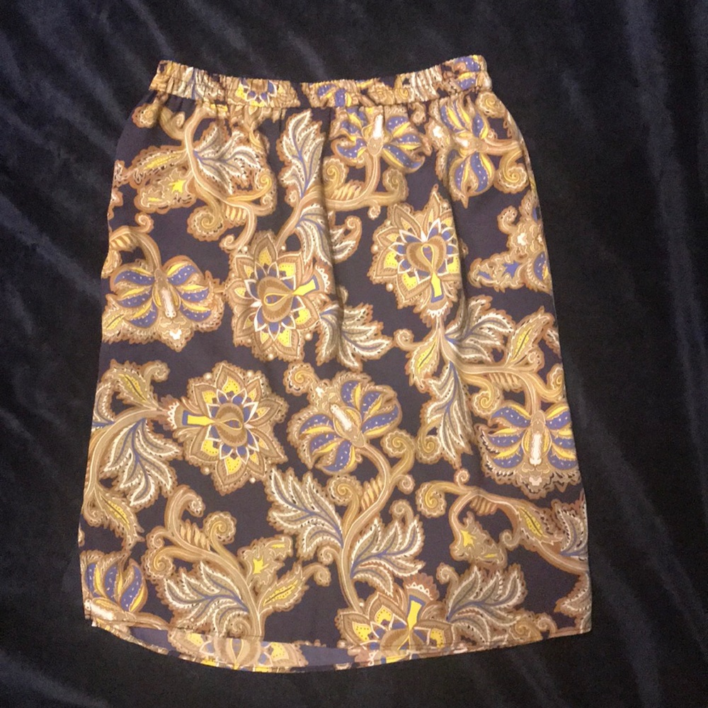 Loft paisley printed knee length skirt